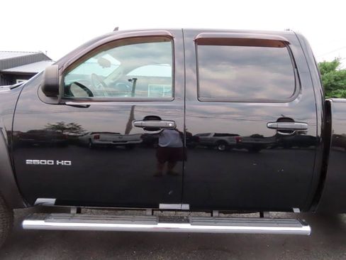 Used 2013 GMC Sierra 2500 SLE w/ SLE Preferred Package AWD/4WD image 15