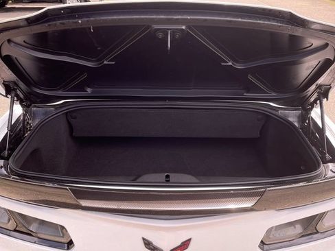Used 2017 Chevrolet Corvette Z06 RWD image 25