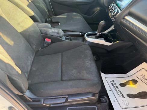 Used 2017 Honda Fit EX image 12
