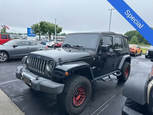 Used 2015 Jeep Wrangler Unlimited Sport AWD/4WD image 3