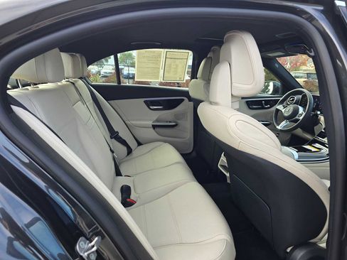 Used 2025 Mercedes-Benz C 300 Sedan image 14