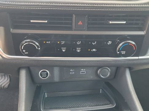 Used 2023 Nissan Rogue S AWD/4WD image 17