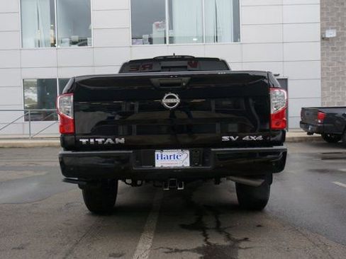 Used 2024 Nissan Titan SV w/ SV Convenience Package image 6