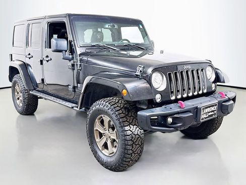 Used 2018 Jeep Wrangler Unlimited Sport image 3