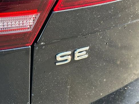 Used 2024 Volkswagen Tiguan Wolfsburg Edition image 32