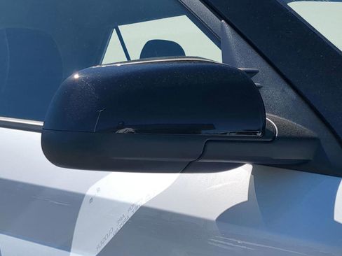 New 2025 Hyundai Venue Limited image 10