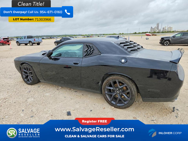 Used 2016 Dodge Challenger R/T RWD image 3