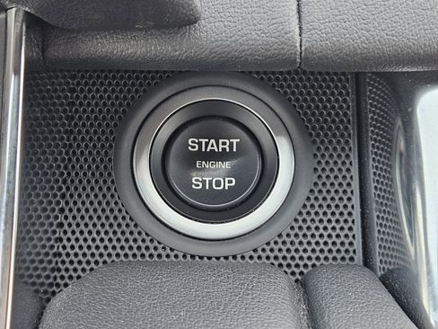 Used 2020 Land Rover Range Rover Sport HSE image 21