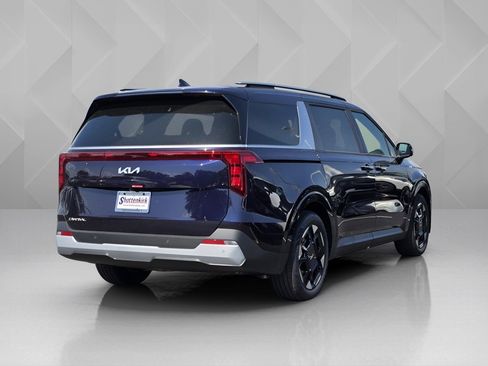 New 2026 Kia Carnival EX image 4