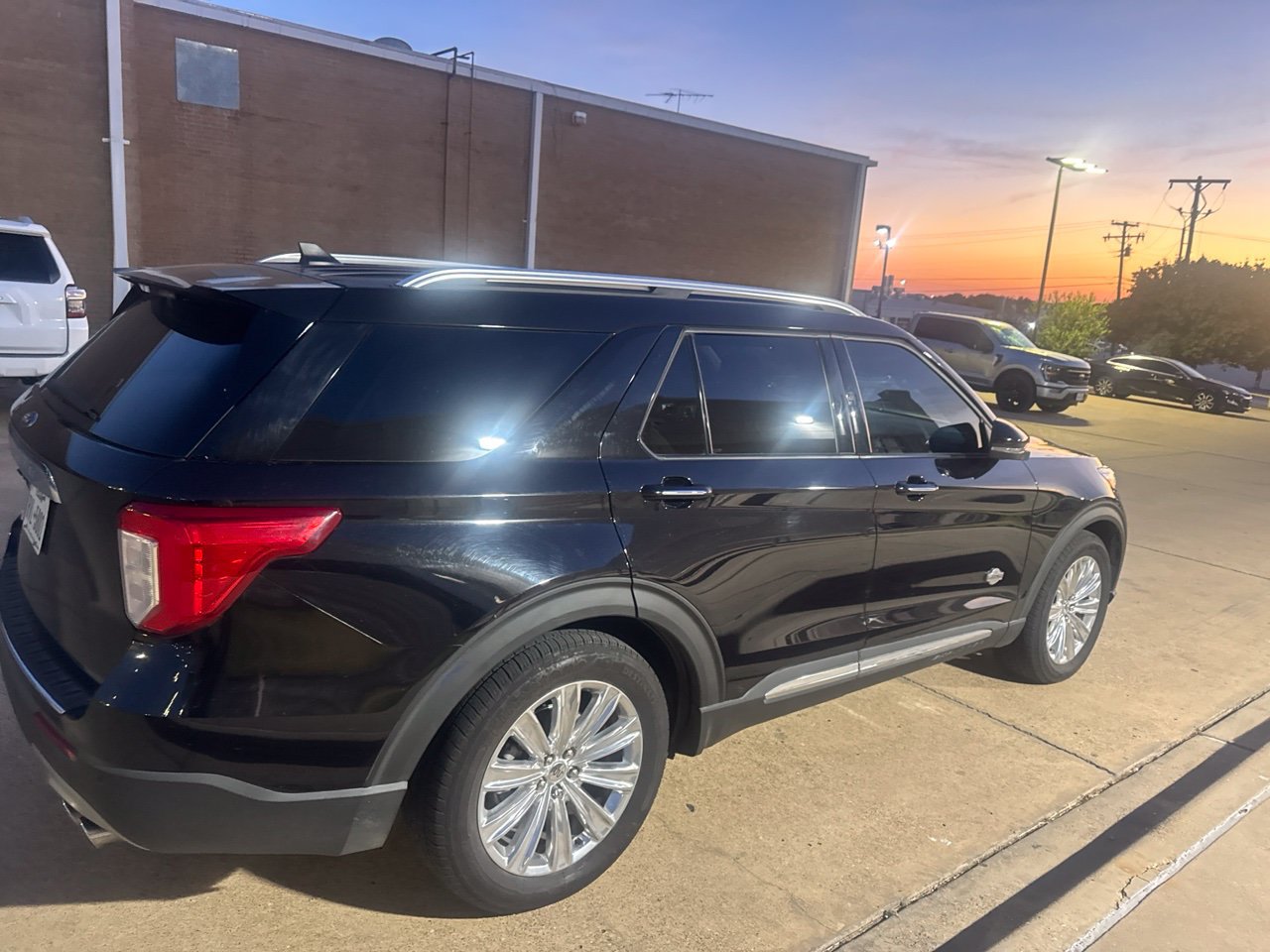 Used 2022 Ford Explorer King Ranch RWD image 4