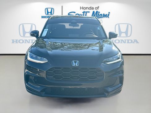 Used 2023 Honda HR-V LX image 2