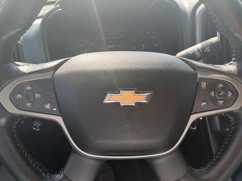 Used 2019 Chevrolet Colorado Z71 RWD image 7