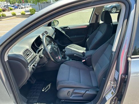 Used 2014 Volkswagen Golf TDI FWD image 12