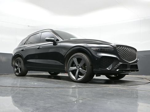 Used 2023 Genesis GV70 3.5T Sport w/ Sport Prestige Package AWD/4WD image 41