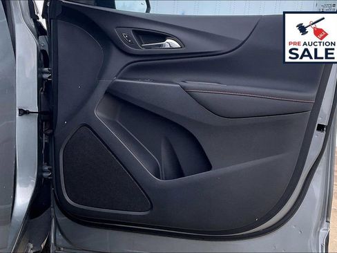 Used 2024 Chevrolet Equinox RS w/ LPO, Floor Liner Package FWD image 29