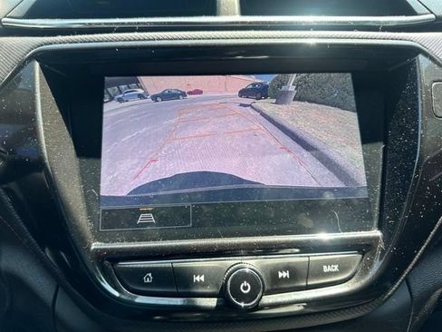 Used 2021 Chevrolet TrailBlazer RS w/ Sun and Liftgate Package FWD image 8
