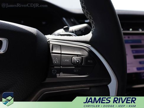 Used 2024 Jeep Grand Cherokee L Limited image 30