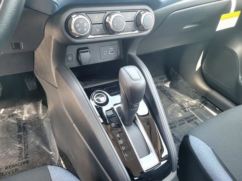 New 2025 Nissan Versa SV w/ Trunk Package FWD image 13