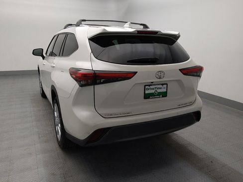 Used 2020 Toyota Highlander Limited image 6