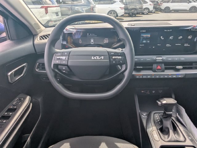New 2026 Kia K4 FWD image 16