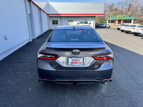 Used 2023 Toyota Camry SE w/ Cold Weather Package image 6