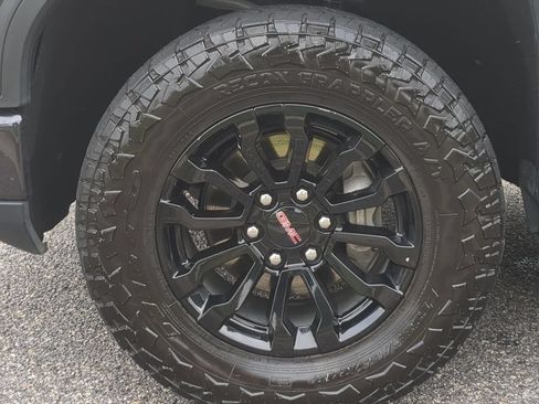 Used 2022 GMC Sierra 1500 AT4X AWD/4WD image 34