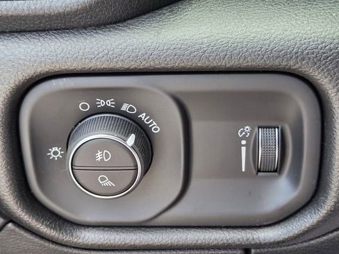 New 2026 RAM 1500 Express image 26