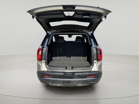 Used 2022 GMC Acadia AT4 w/ Trailering Package AWD/4WD image 9