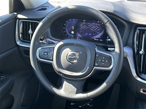 Used 2024 Volvo S60 B5 Core image 37