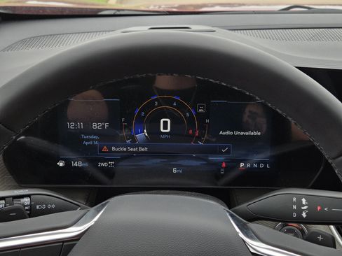 New 2026 Chevrolet Equinox LT w/ Convenience Package II AWD/4WD image 8
