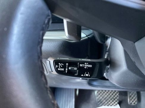 Used 2024 Porsche Cayenne Coupe image 30