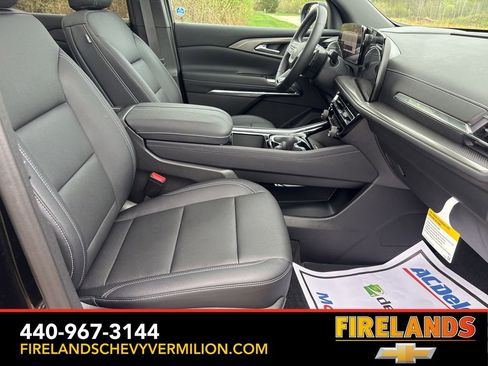 New 2026 Chevrolet Traverse LT w/ Sun and Wheel Package image 37