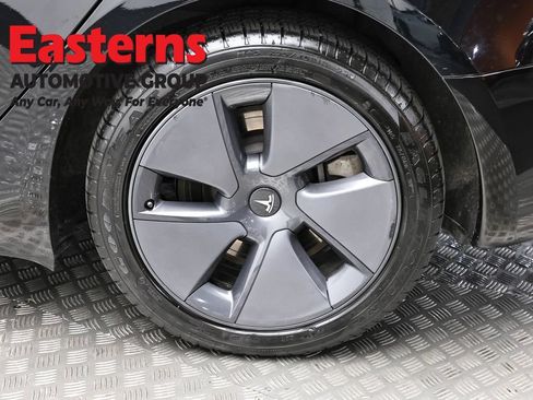 Used 2023 Tesla Model 3 Standard Range RWD image 8
