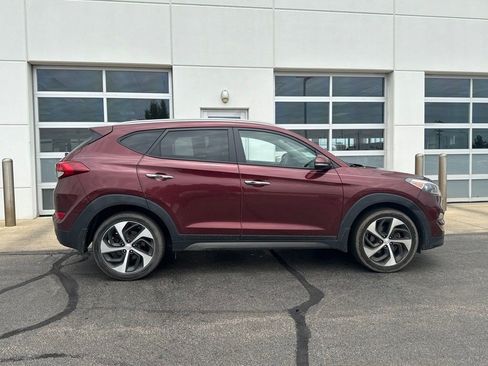 Used 2016 Hyundai Tucson Limited AWD/4WD image 3