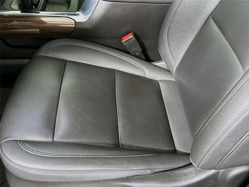 Used 2023 Chevrolet Silverado 1500 RST image 13