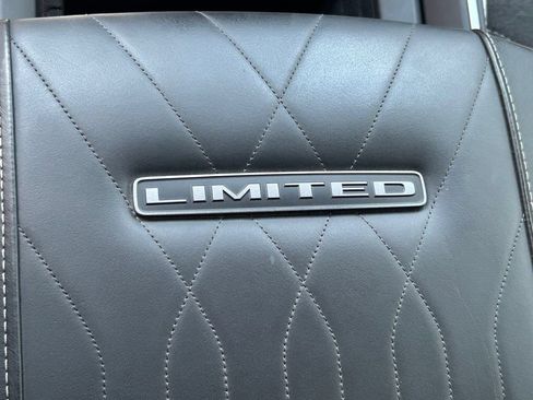 Used 2025 RAM 3500 Limited AWD/4WD image 31