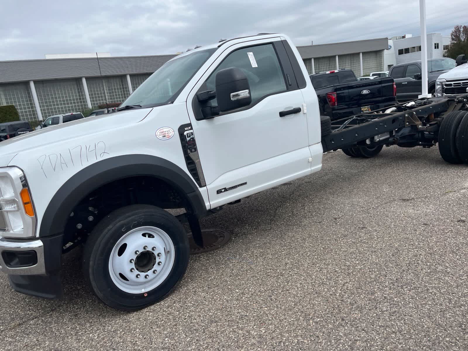 Used 2023 Ford F450 XLT w/ XLT Value Package RWD image 4