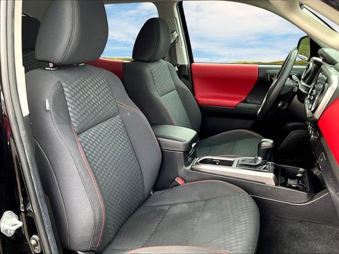 Used 2023 Toyota Tacoma 4x4 Double Cab image 21