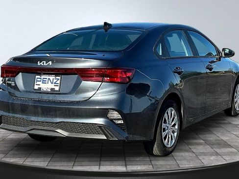 Used 2022 Kia Forte Sedan FWD image 6