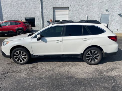 Used 2017 Subaru Outback 2.5i Limited AWD/4WD image 8