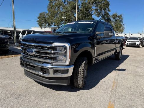 Used 2023 Ford F250 Lariat w/ Lariat Ultimate Package image 2