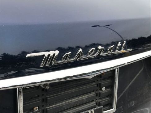 Used 2021 Maserati Levante GranLusso image 6