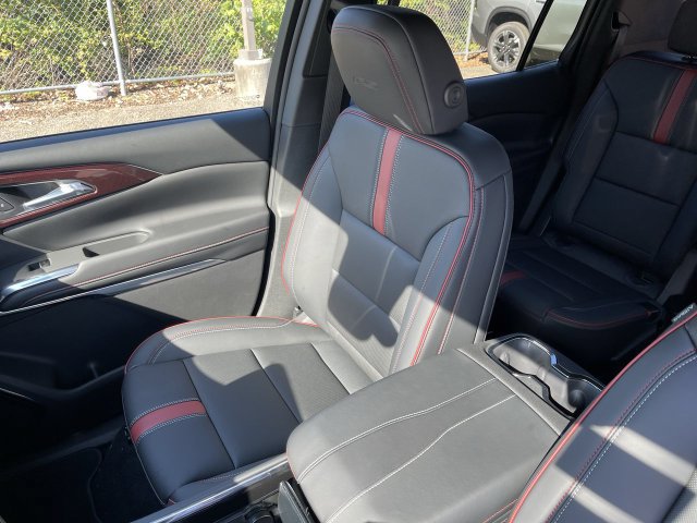 New 2027 Chevrolet Traverse RS w/ LPO, Floor Liner Package AWD/4WD image 26