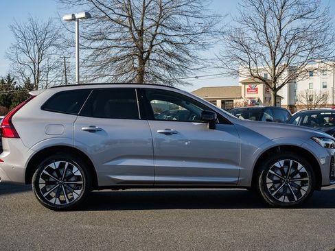 New 2026 Volvo XC60 B5 Plus w/ Climate Package image 4