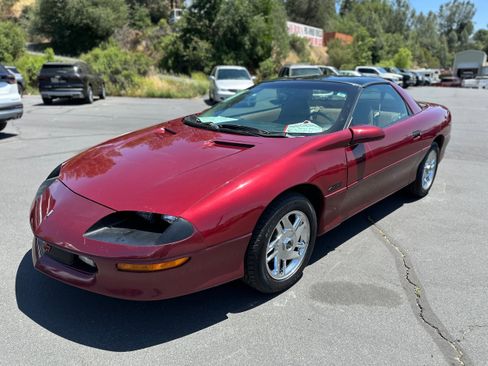 Used 1995 Chevrolet Camaro Z28 image 2