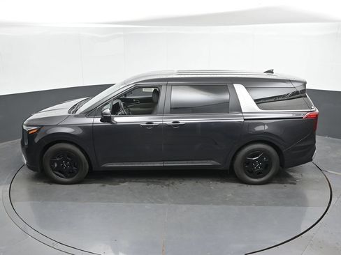 Used 2026 Kia Carnival FWD image 39