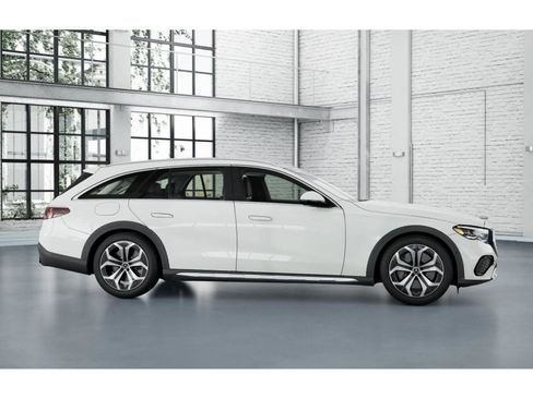 New 2026 Mercedes-Benz E 450 4MATIC All-Terrain Wagon image 15