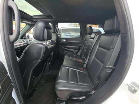 Used 2018 Jeep Grand Cherokee Limited image 8