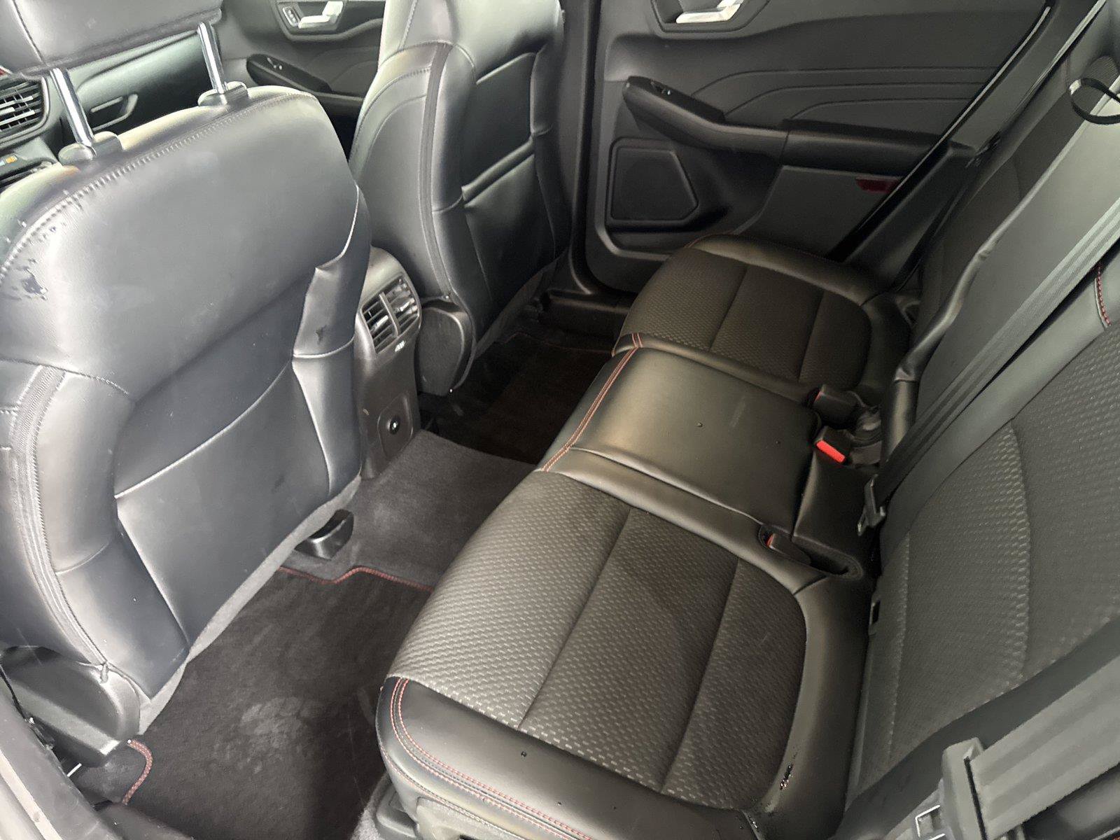 Used 2023 Ford Escape ST-Line w/ Tech Pack #1 FWD image 28