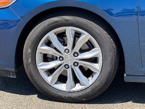 Used 2019 Chevrolet Malibu LT w/ Driver Confidence Package FWD image 13